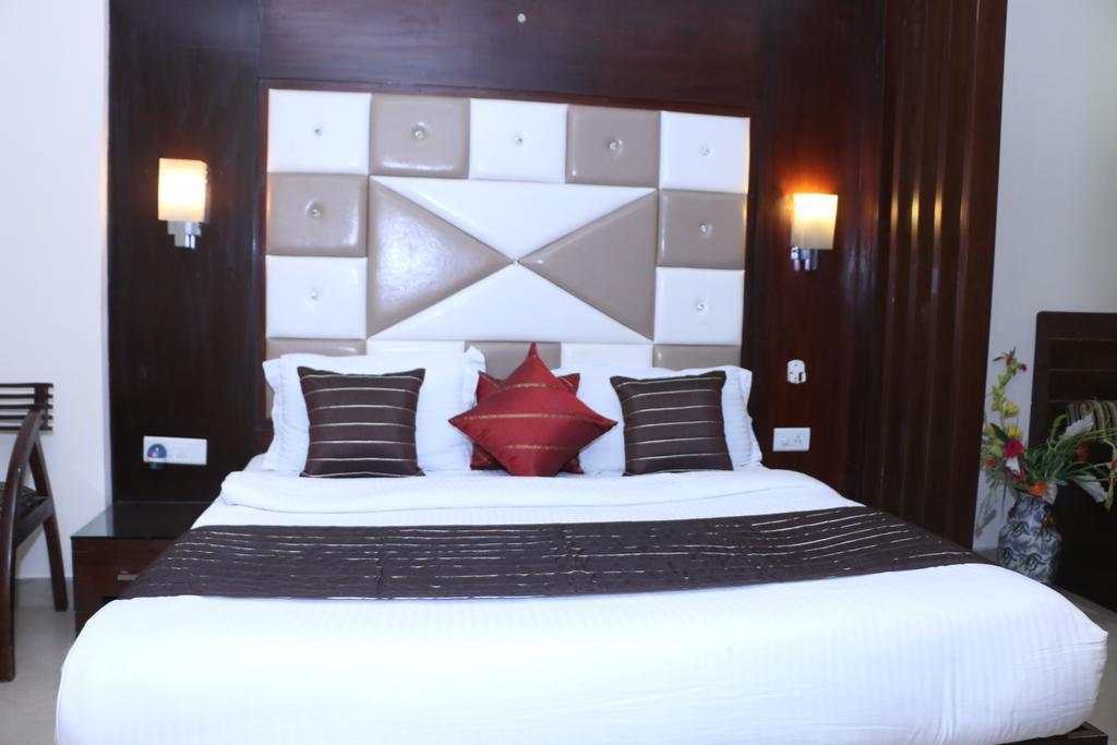 Adb Rooms Hotel Indo Continental New Delhi Eksteriør bilde