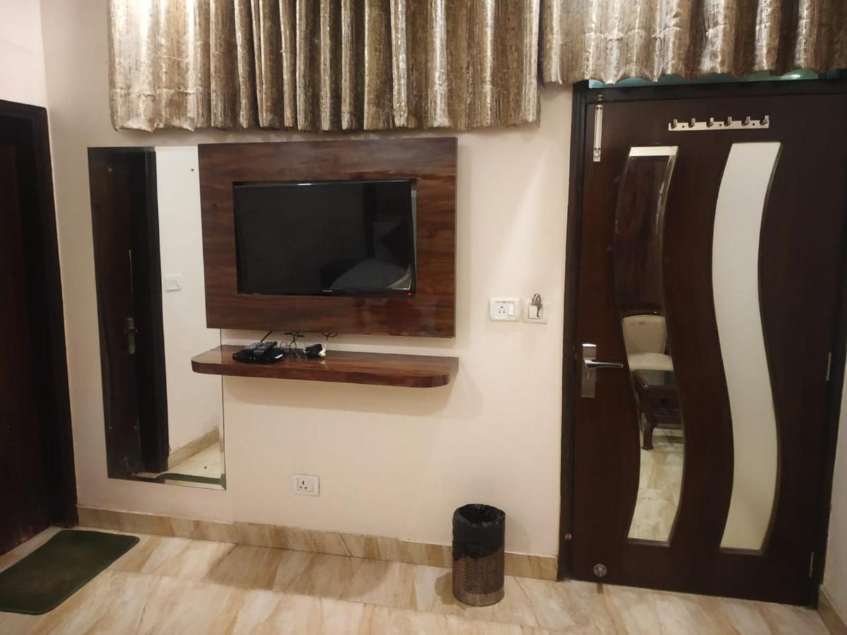 Adb Rooms Hotel Indo Continental New Delhi Eksteriør bilde