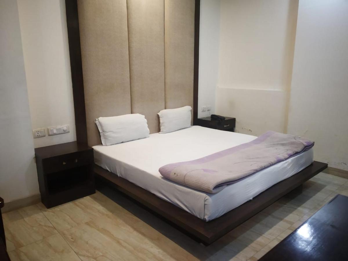 Adb Rooms Hotel Indo Continental New Delhi Eksteriør bilde