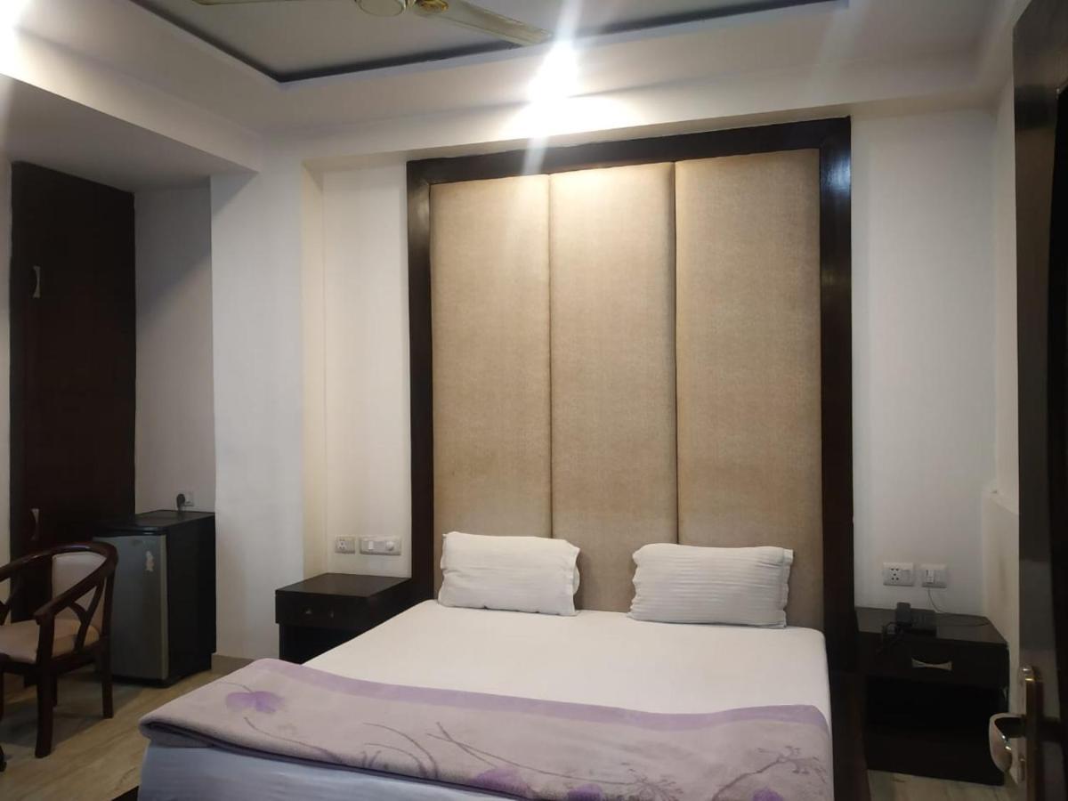 Adb Rooms Hotel Indo Continental New Delhi Eksteriør bilde