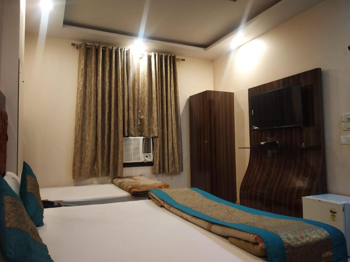 Adb Rooms Hotel Indo Continental New Delhi Eksteriør bilde