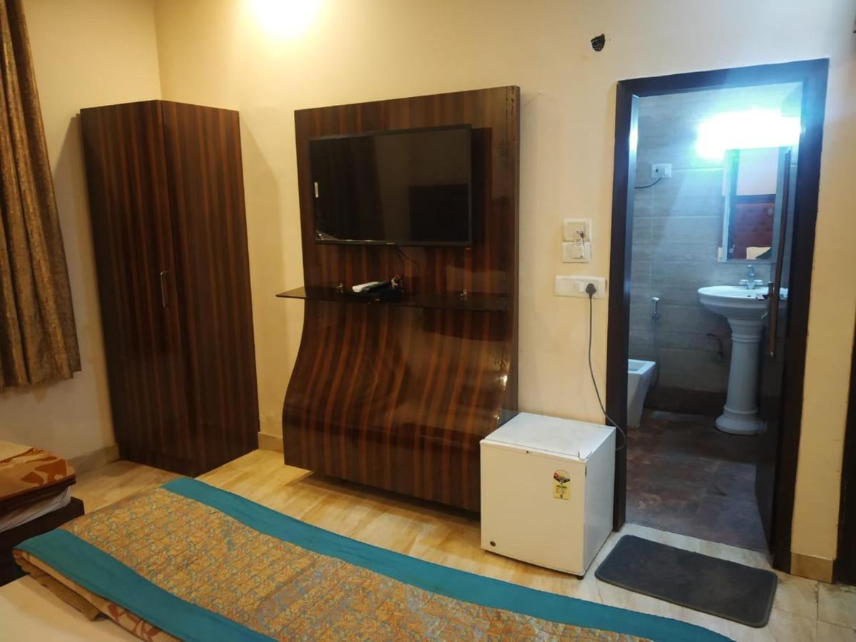 Adb Rooms Hotel Indo Continental New Delhi Eksteriør bilde