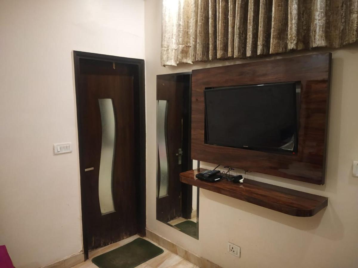 Adb Rooms Hotel Indo Continental New Delhi Eksteriør bilde